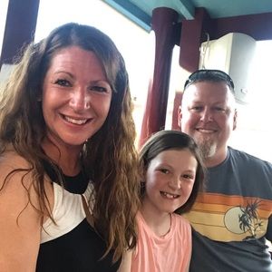 Meet your Posher, Avery